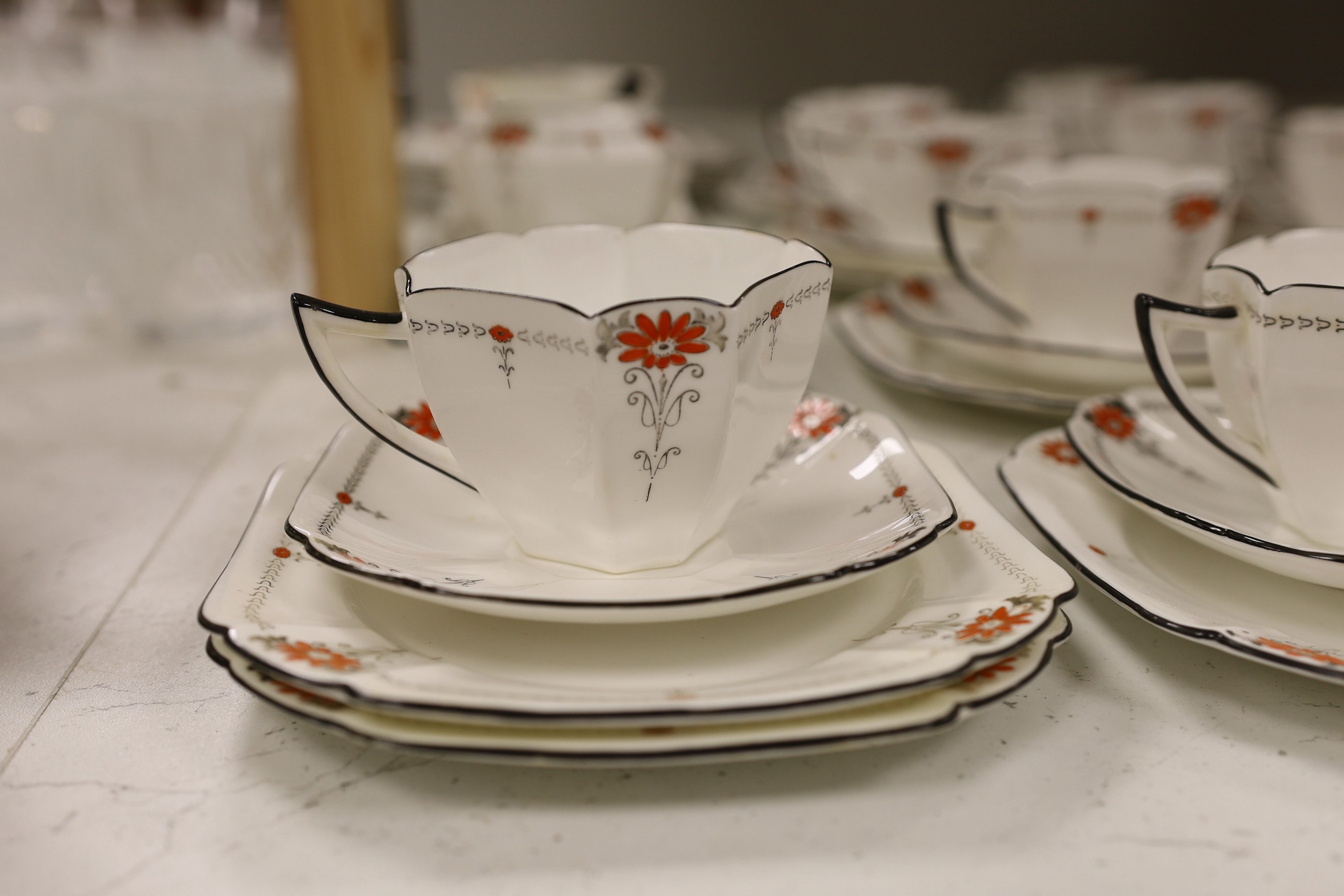 A Shelley Red Daisy pattern tea set 11497